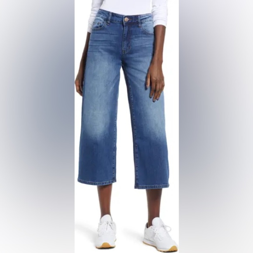 Stylish Blue Wide-Leg Jeans